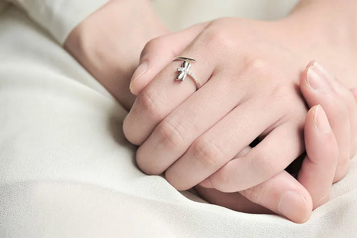 Flying Free Dragonfly Ring